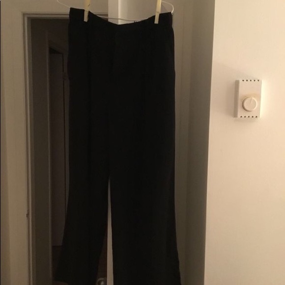 HIGH WAISTED BLACK WIDE LEGS UNIQLO PANTS - Picture 1 of 1